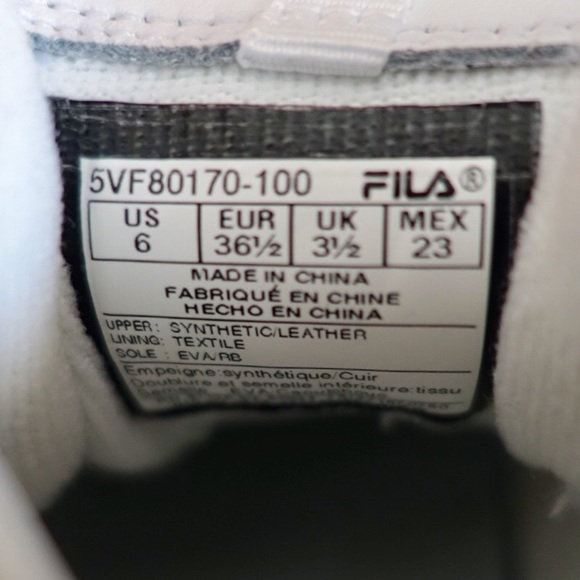 Urban Outfitters x FILA Disruptor II Sneaker - Picture 8 of 8